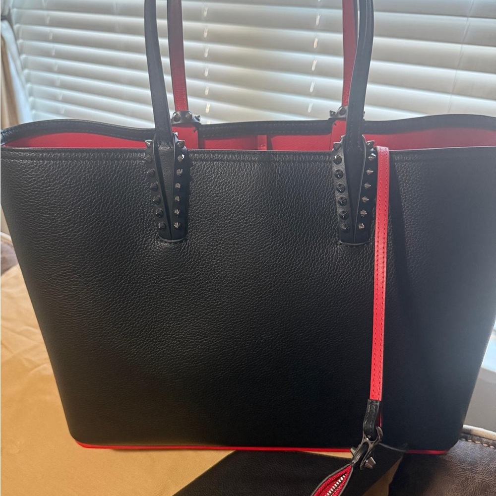 CHRISTIAN LOUBOUTIN Cabata Calfskin Leather Tote With Removable Pouch - Picture 7 of 16